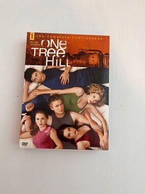 One Tree Hill DVD Cover - Season 1